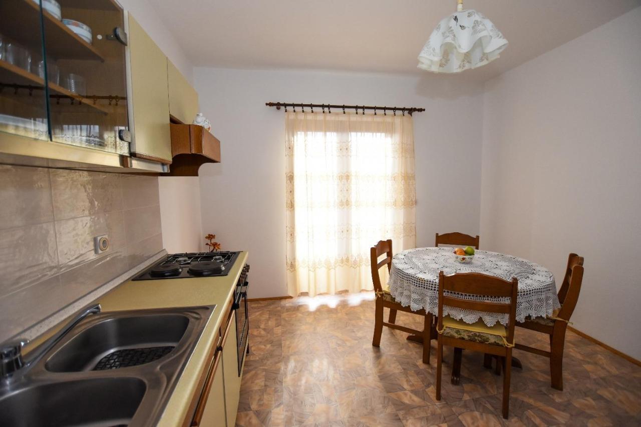 Apartments Luce - Family Friendly & Parking Паг Экстерьер фото