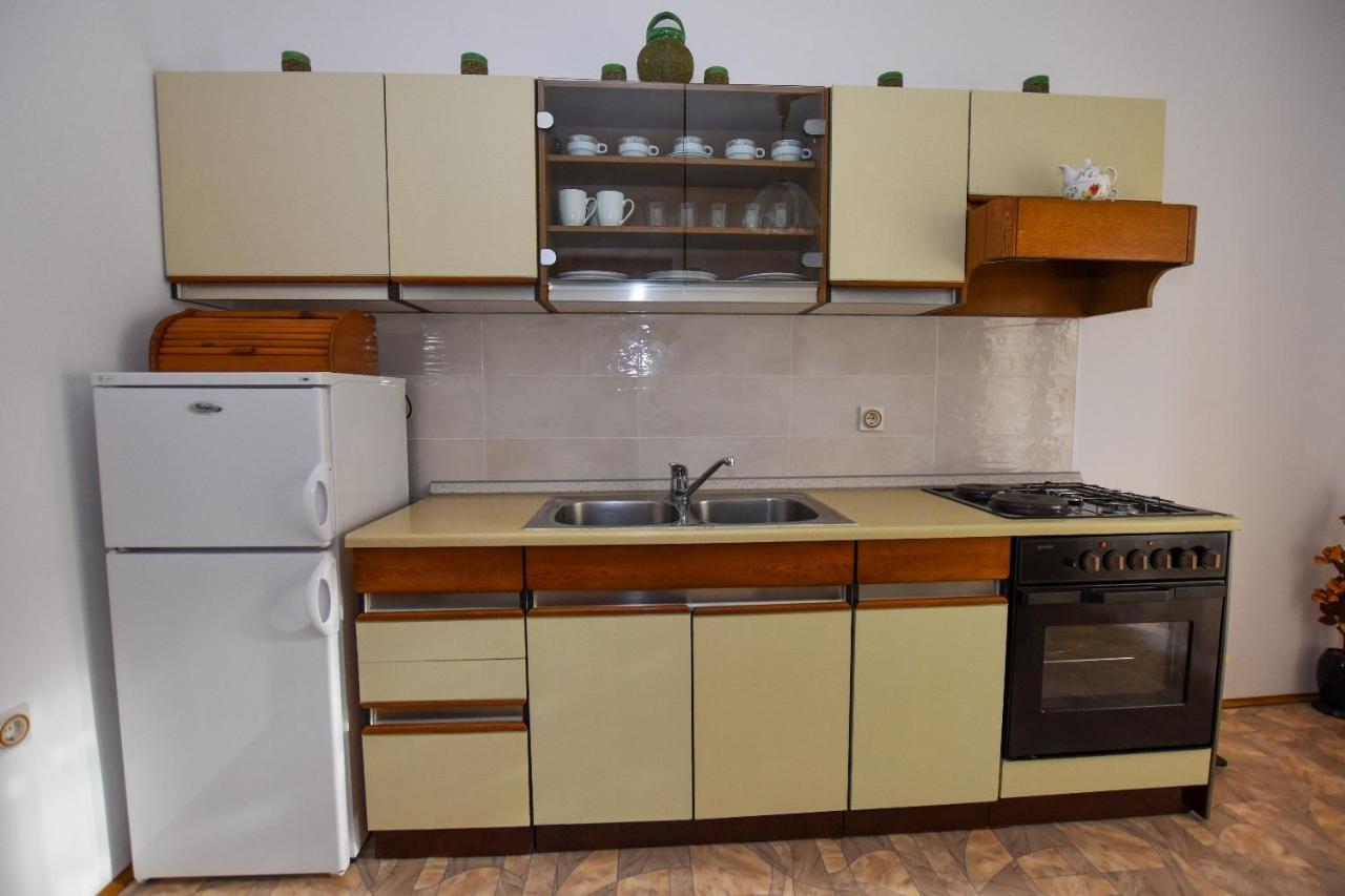 Apartments Luce - Family Friendly & Parking Паг Экстерьер фото