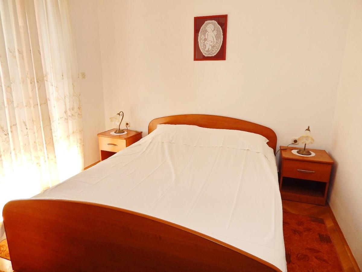 Apartments Luce - Family Friendly & Parking Паг Экстерьер фото