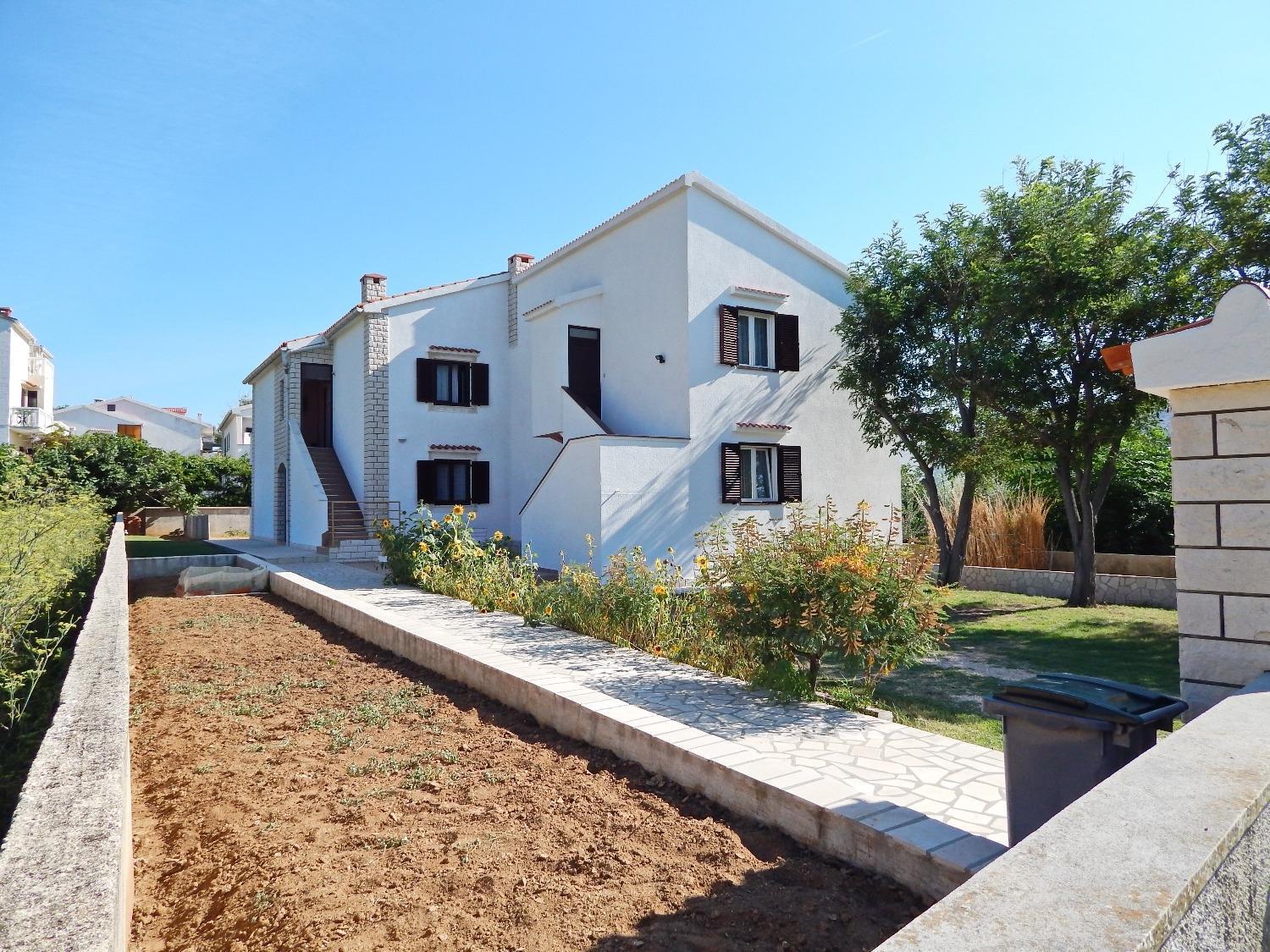 Apartments Luce - Family Friendly & Parking Паг Экстерьер фото